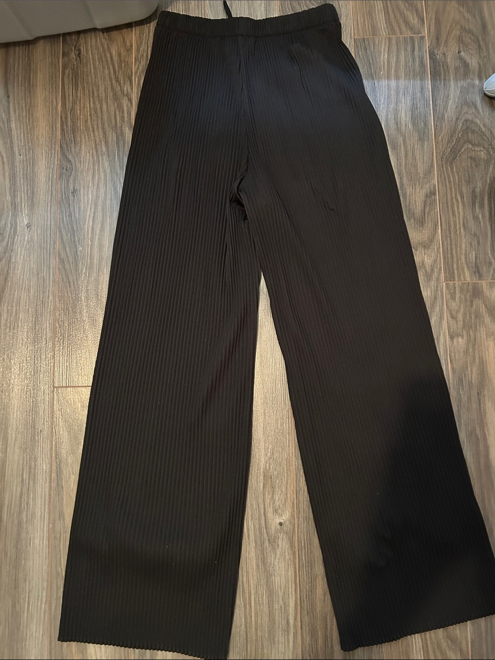 Uniqlo Black Wide-Leg Ribbed Knit Pants